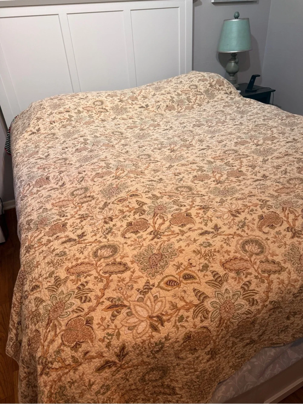 Reversible comforter tan floral and green stripe